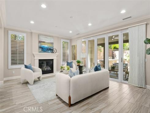 121 Catalonia , Irvine, CA