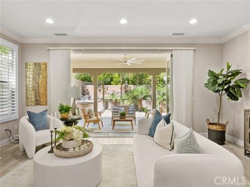 121 Catalonia , Irvine, CA