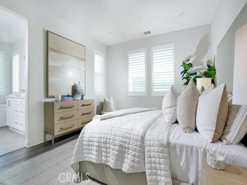 368 Chorus , Irvine, CA