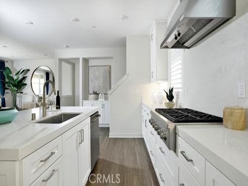368 Chorus , Irvine, CA