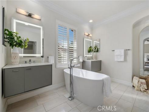 118 Retreat , Irvine, CA