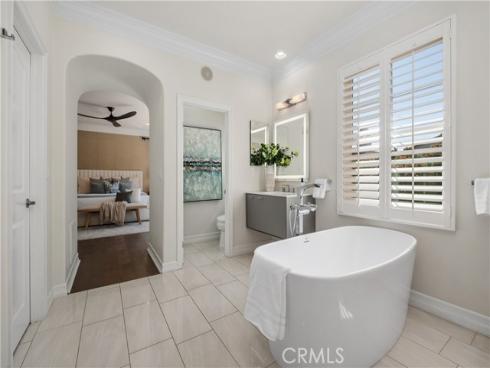 118 Retreat , Irvine, CA
