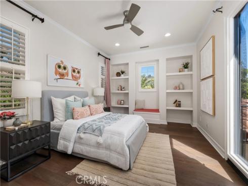 118 Retreat , Irvine, CA