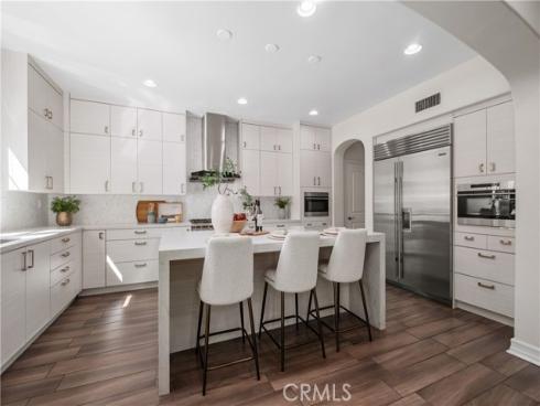 118 Retreat , Irvine, CA