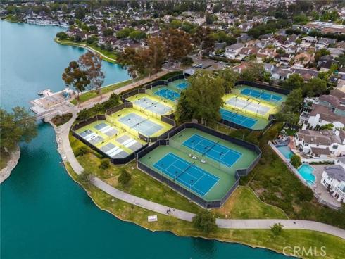 56 Lakefront 52 , Irvine, CA
