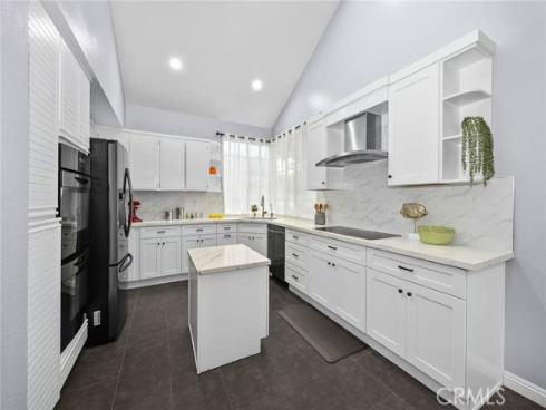 56 Lakefront 52 , Irvine, CA