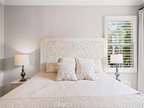 21 Fanpalm , Irvine, CA