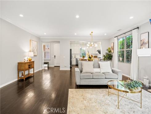 21 Fanpalm , Irvine, CA