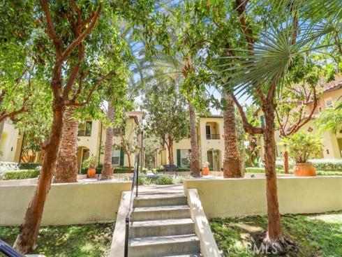 32 Perennial , Irvine, CA