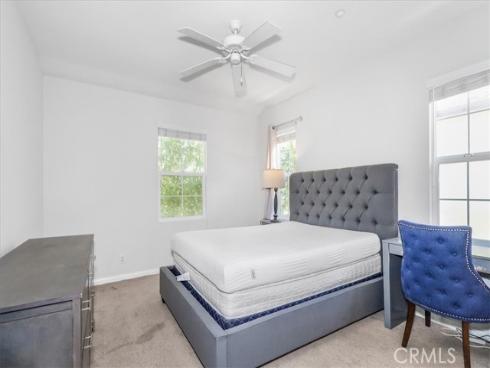 32 Perennial , Irvine, CA