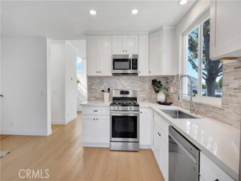 336 Fallingstar , Irvine, CA