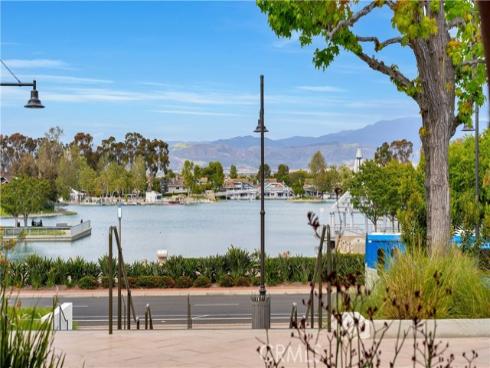 336  Fallingstar  , Irvine, CA