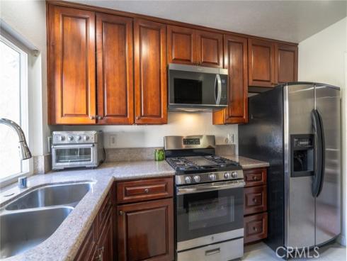 45 Oval , Irvine, CA