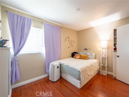 45 Oval , Irvine, CA