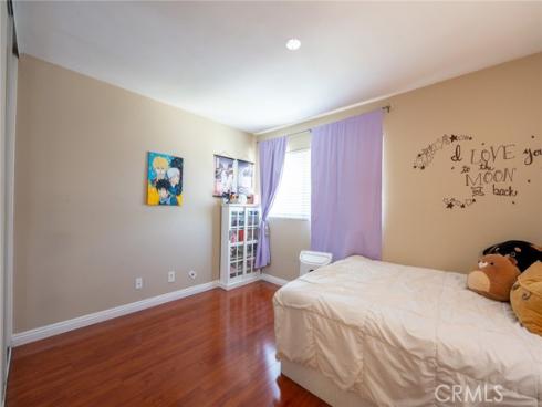 45 Oval , Irvine, CA