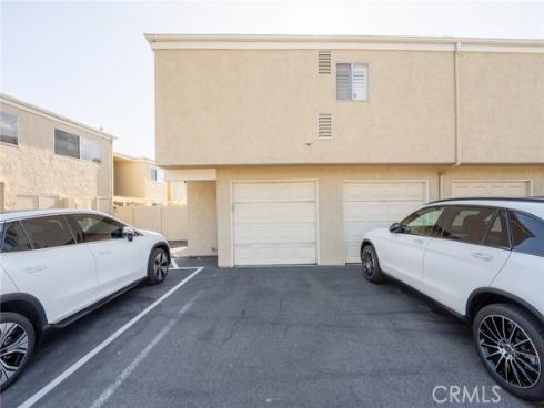 45 Oval , Irvine, CA