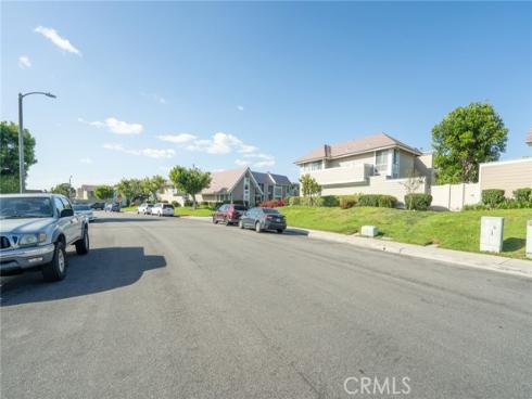 45 Oval , Irvine, CA