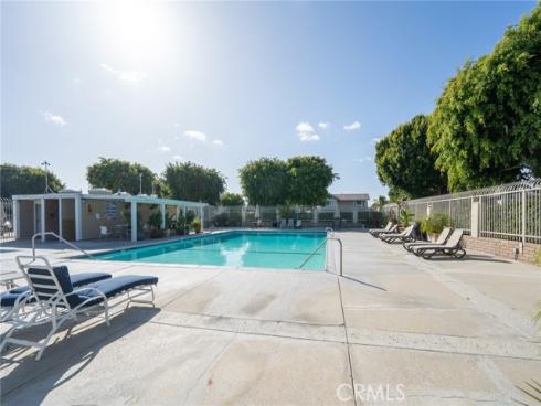 45 Oval , Irvine, CA