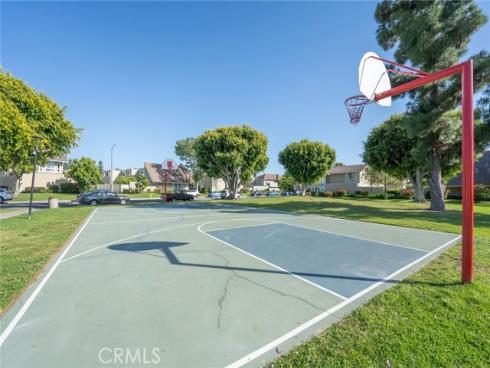 45 Oval , Irvine, CA