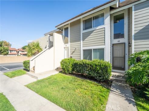 45  Oval  , Irvine, CA