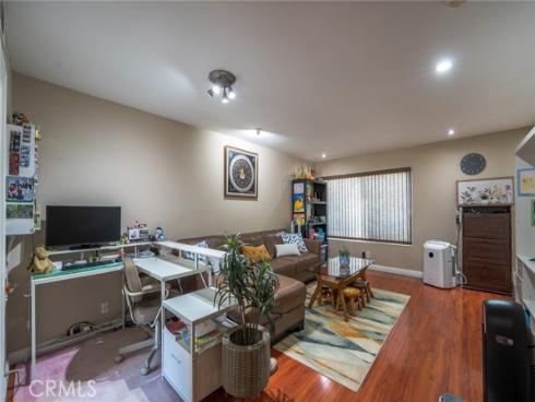 45 Oval , Irvine, CA