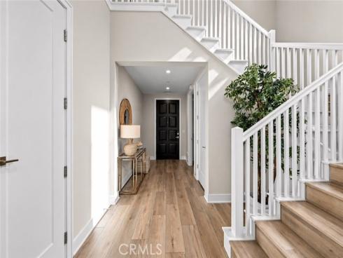162 Winnett , Irvine, CA