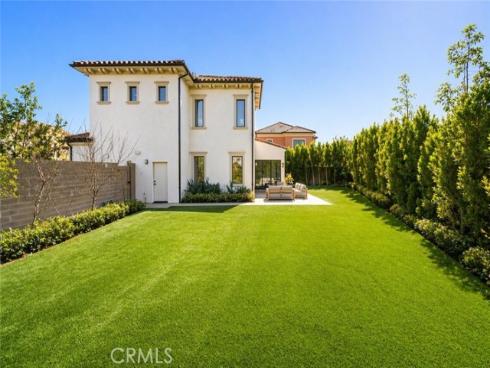 162 Winnett , Irvine, CA