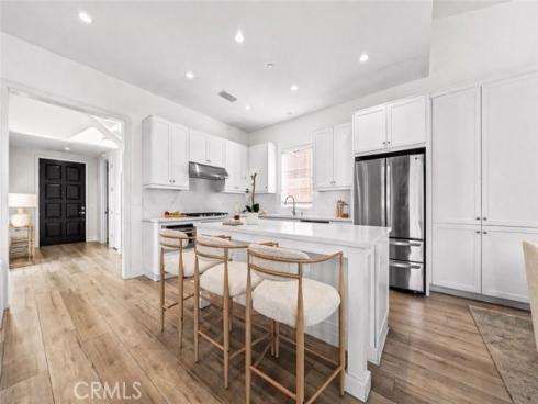 162 Winnett , Irvine, CA