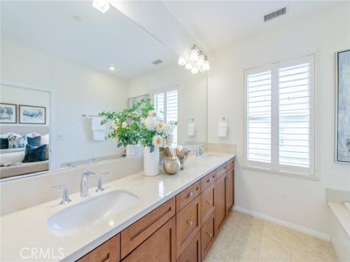 117 Gemstone , Irvine, CA