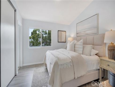 178 Monroe , Irvine, CA