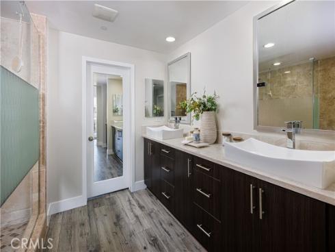 108 Rockefeller , Irvine, CA
