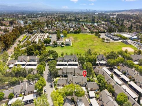 52 Greenbough , Irvine, CA