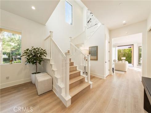 135 Statura , Irvine, CA