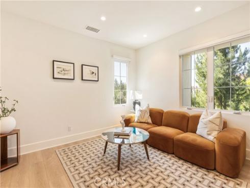 135 Statura , Irvine, CA