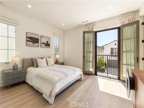 135 Statura , Irvine, CA
