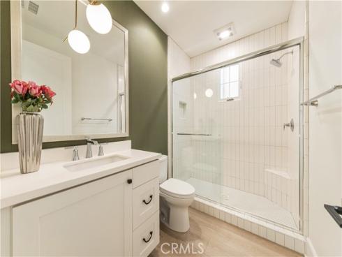 135 Statura , Irvine, CA