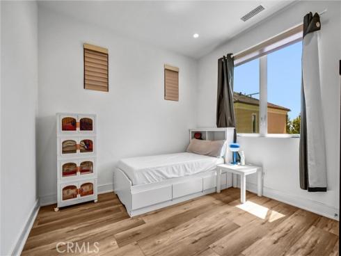 151  Winnett  , Irvine, CA
