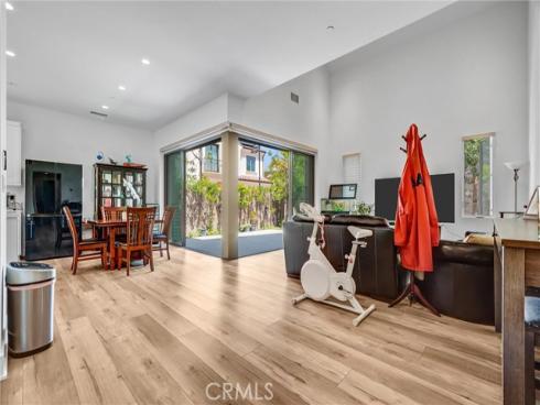 151  Winnett  , Irvine, CA