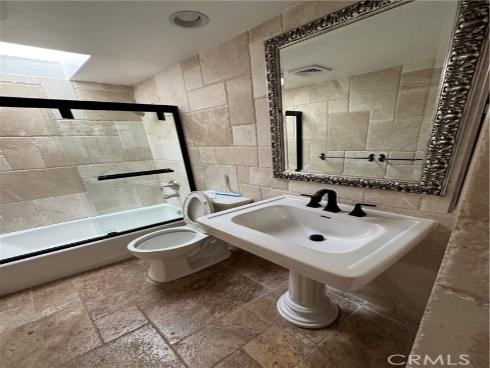 14 Avellino , Irvine, CA