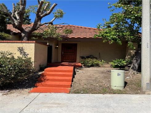14 Avellino , Irvine, CA