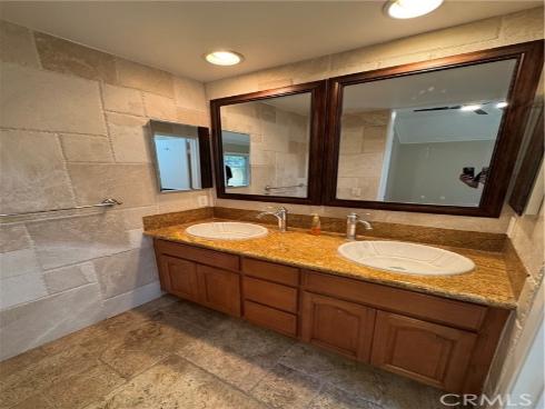 14 Avellino , Irvine, CA