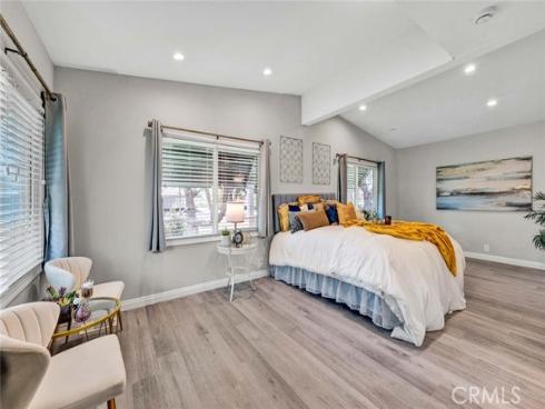 5200 Irvine 286 Boulevard, Irvine, CA
