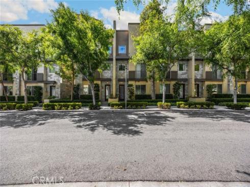 19 Delancy , Irvine, CA
