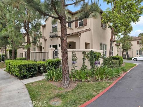 82 Trailing Vine , Irvine, CA