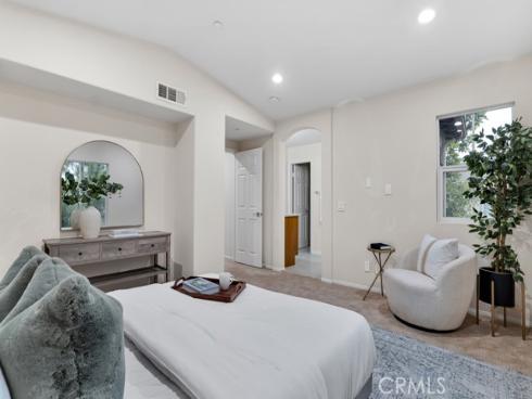 82 Trailing Vine , Irvine, CA