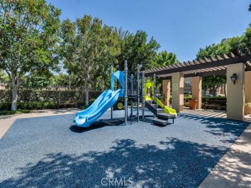 82 Trailing Vine , Irvine, CA