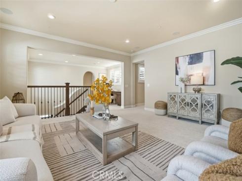 65 Rolling Green , Irvine, CA