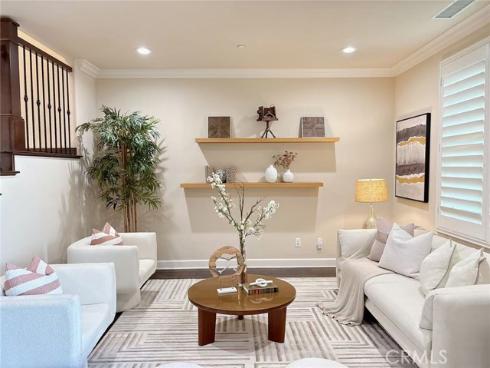 65 Rolling Green , Irvine, CA