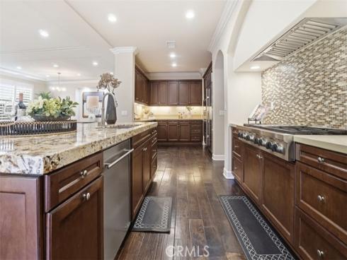 65 Rolling Green , Irvine, CA