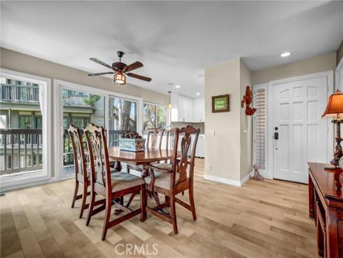 11 Las Brisas 6 , Irvine, CA